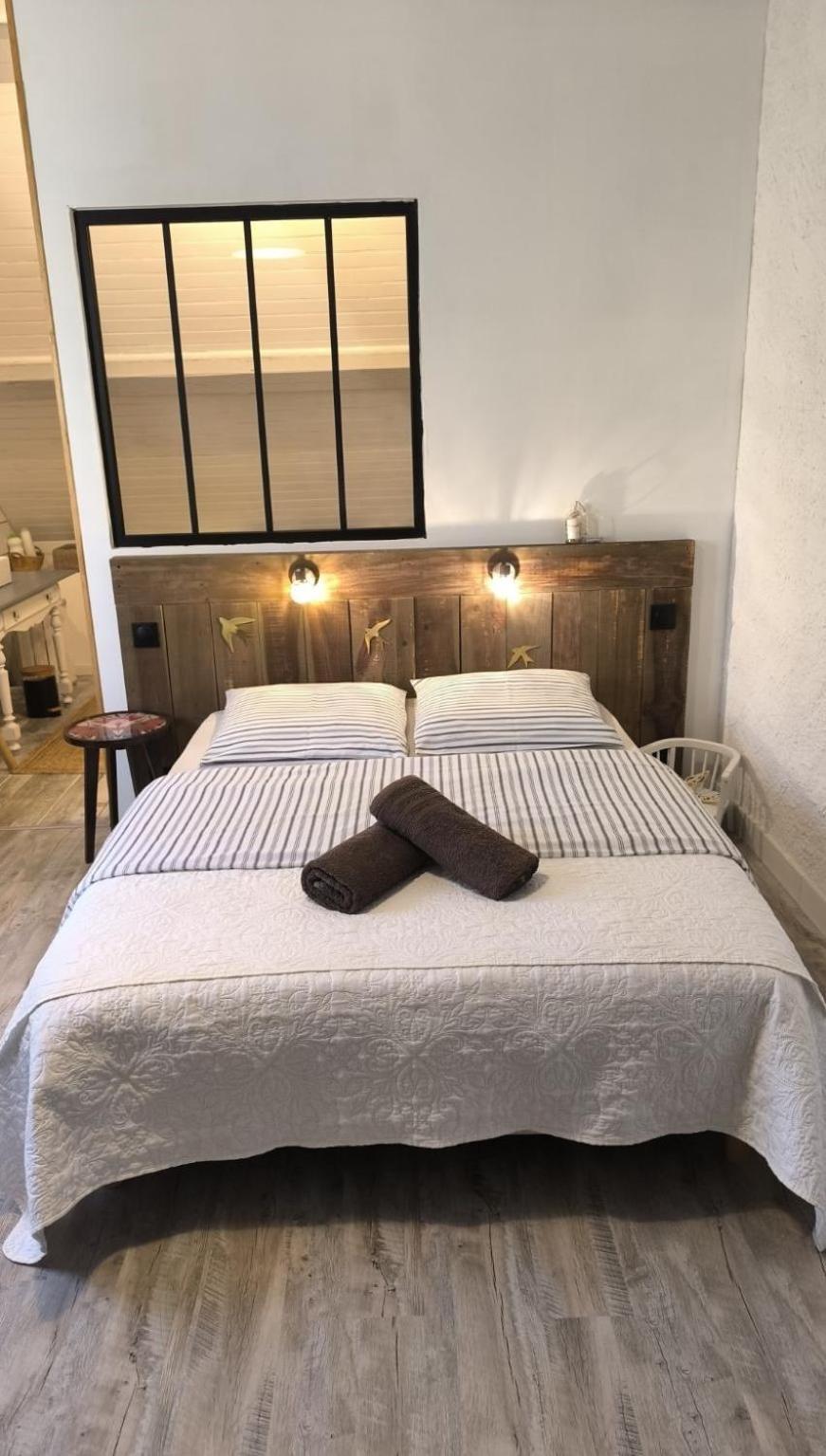 Chambre Telma 2 Pers Avec Piscine "Mon Lit Au Pre" Couples Ou Femmes Seulement Pontours Luaran gambar